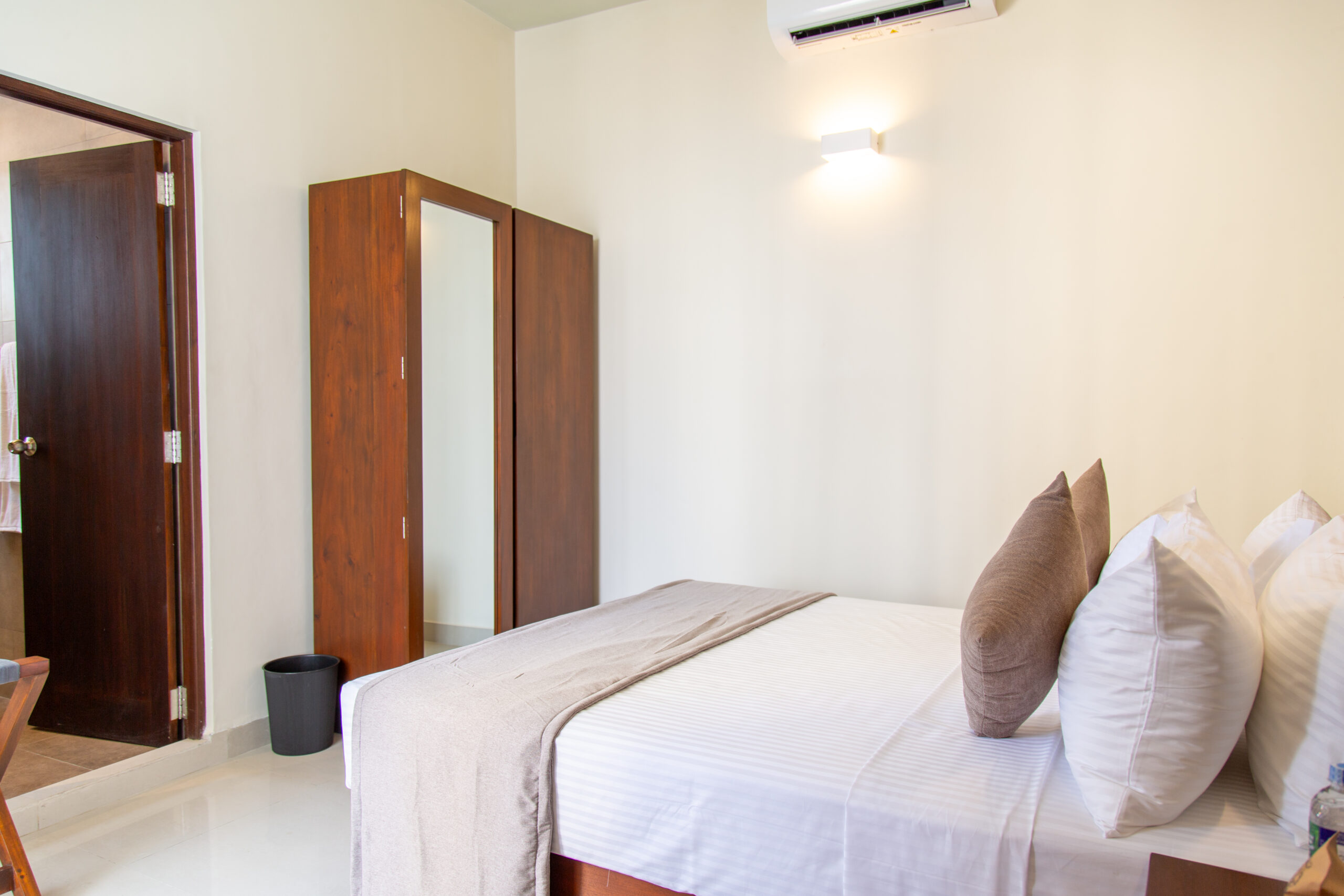 One Bedroom Apartment