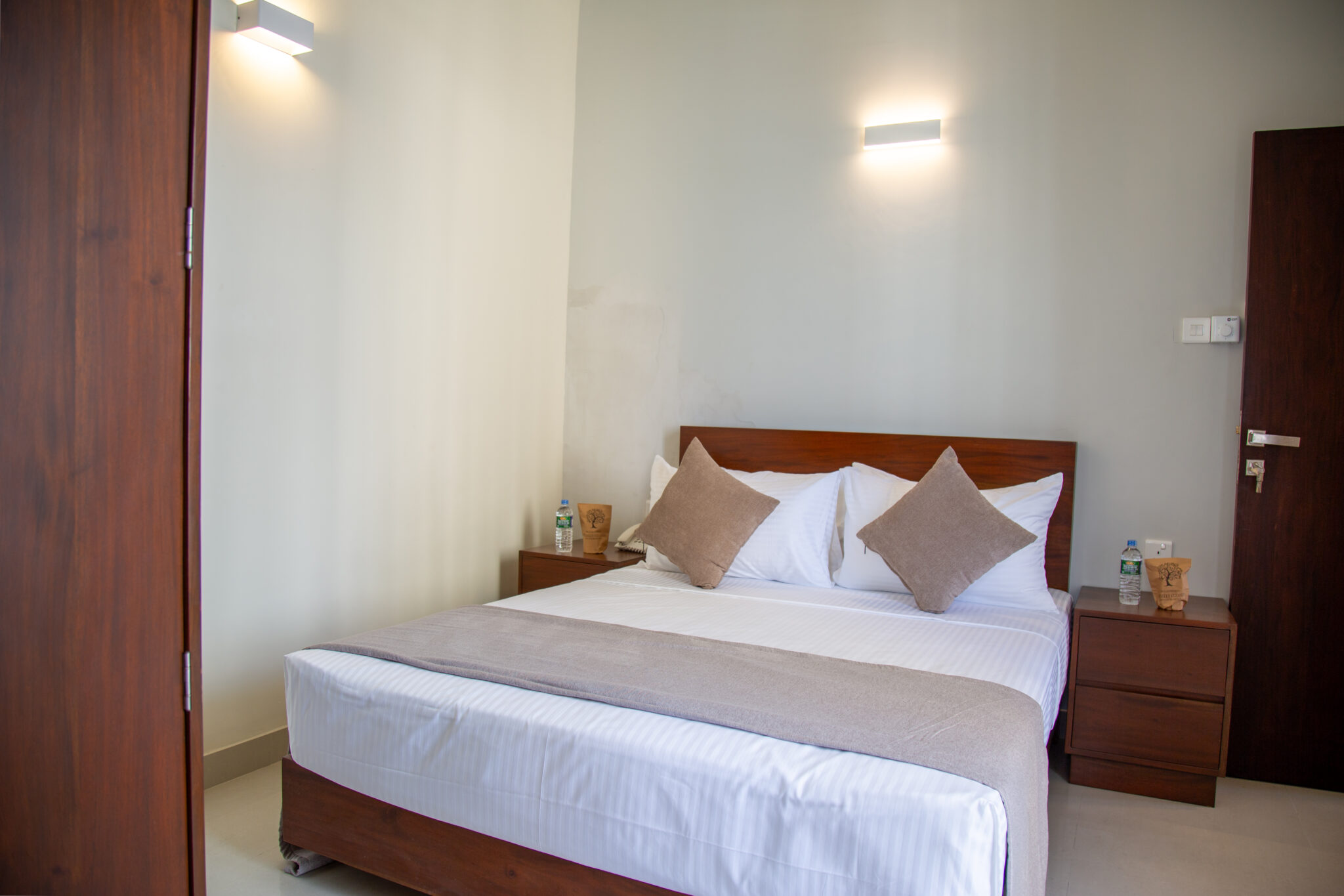 One Bedroom Apartment